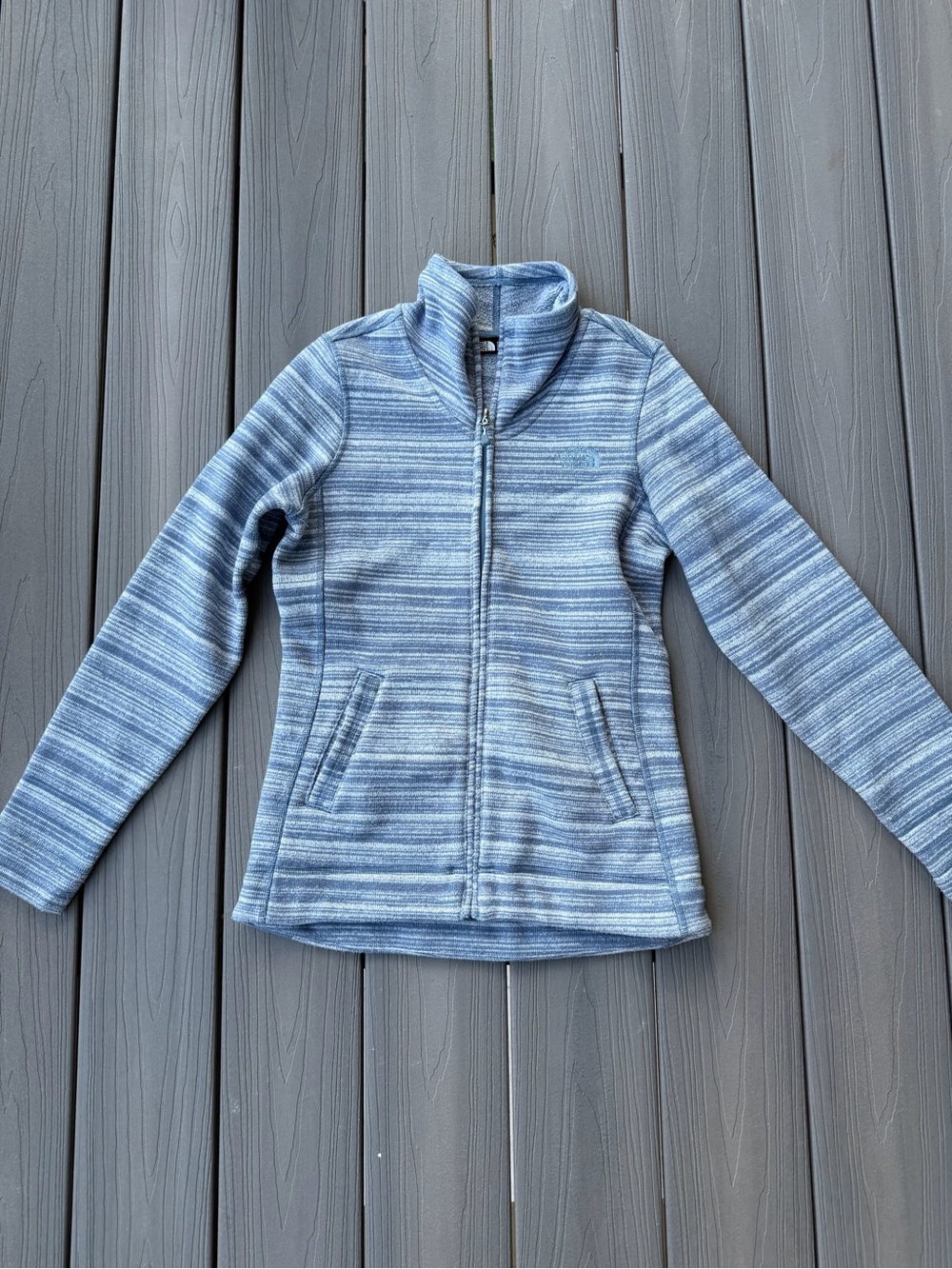 The North Face Women’s Blue Striped Fleece Jacket Sz small